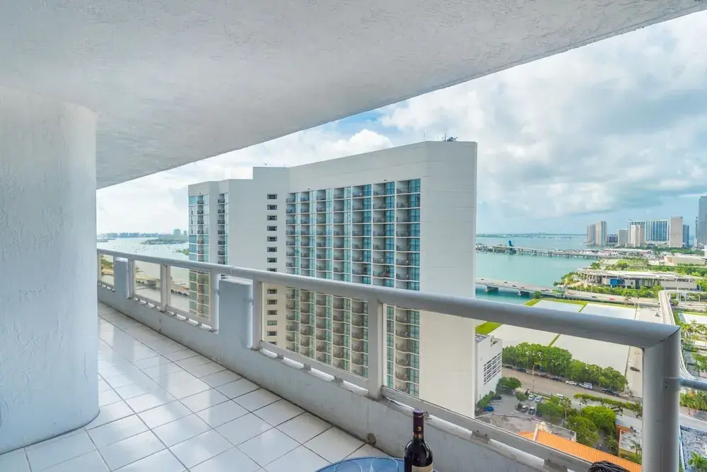 Glamorous 3 Bedroom with a View