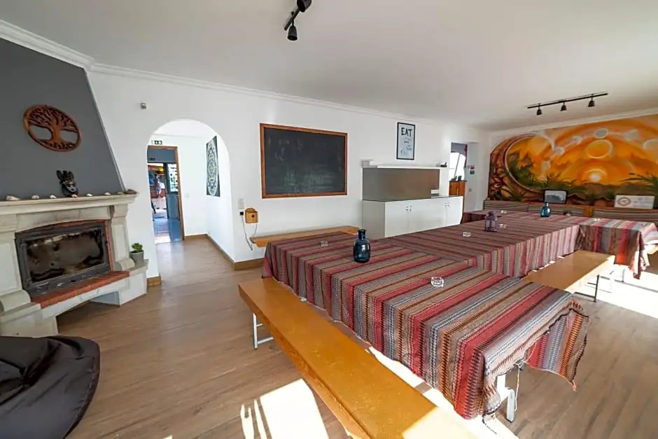 Surf Yoga Ericeira Guest House