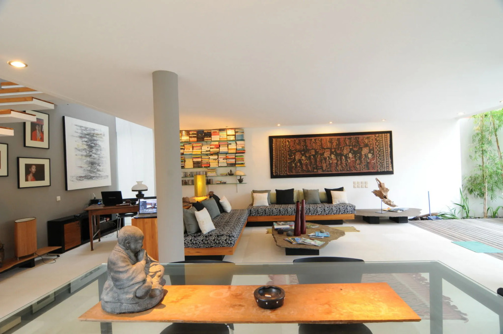 Villa Rio - Contemporary 2BR Villa in Downtown Seminyak