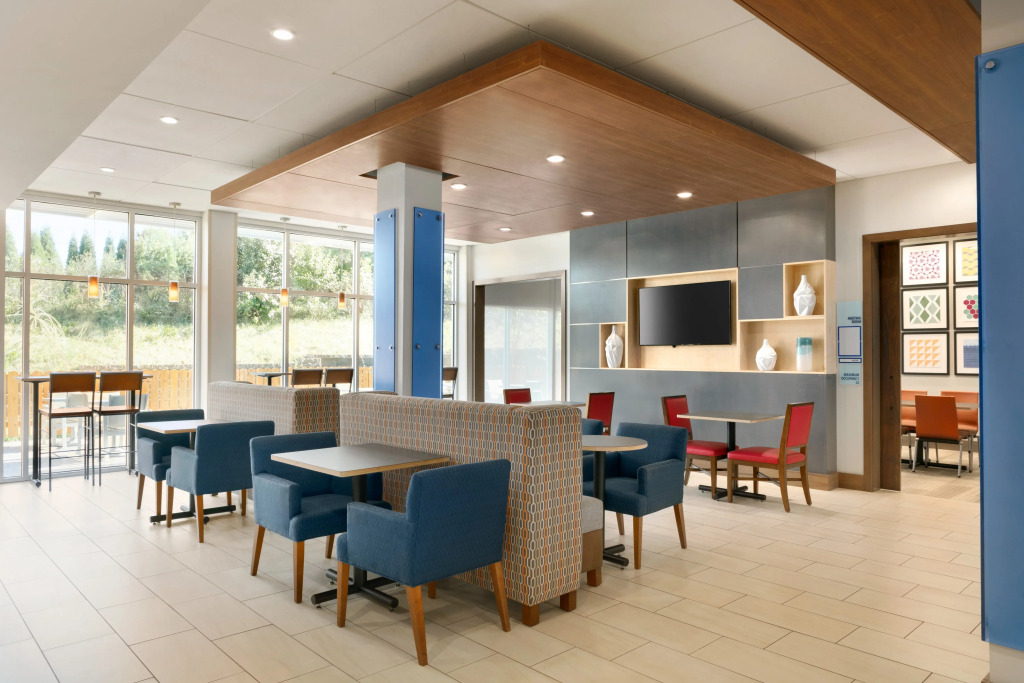 Holiday Inn Express & Suites Salisbury by IHG