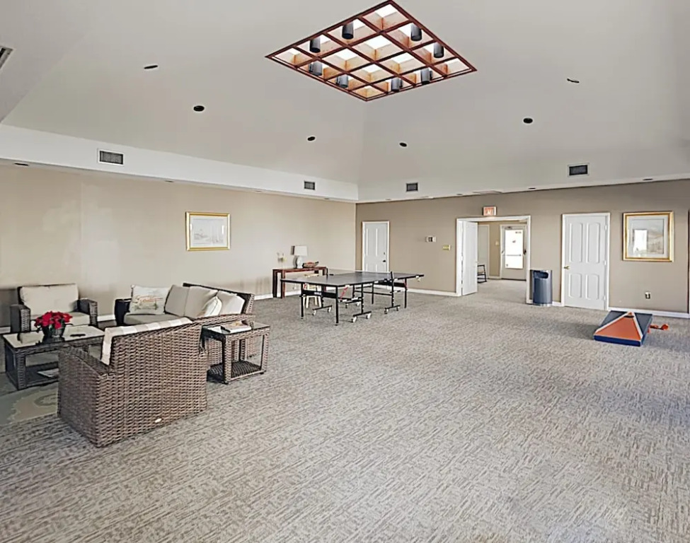 New Listing! Ground-floor W/ Pools, Tennis 2 Bedroom Villa