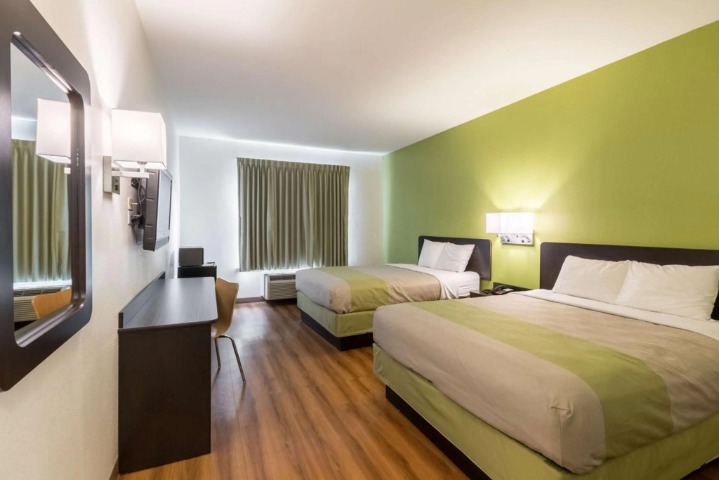Motel 6-North Richland Hills, TX - Rufe Snow