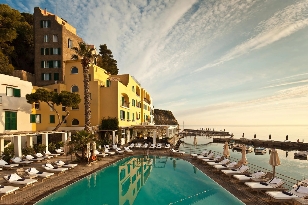 Regina Isabella-Resort Spa Restaurant