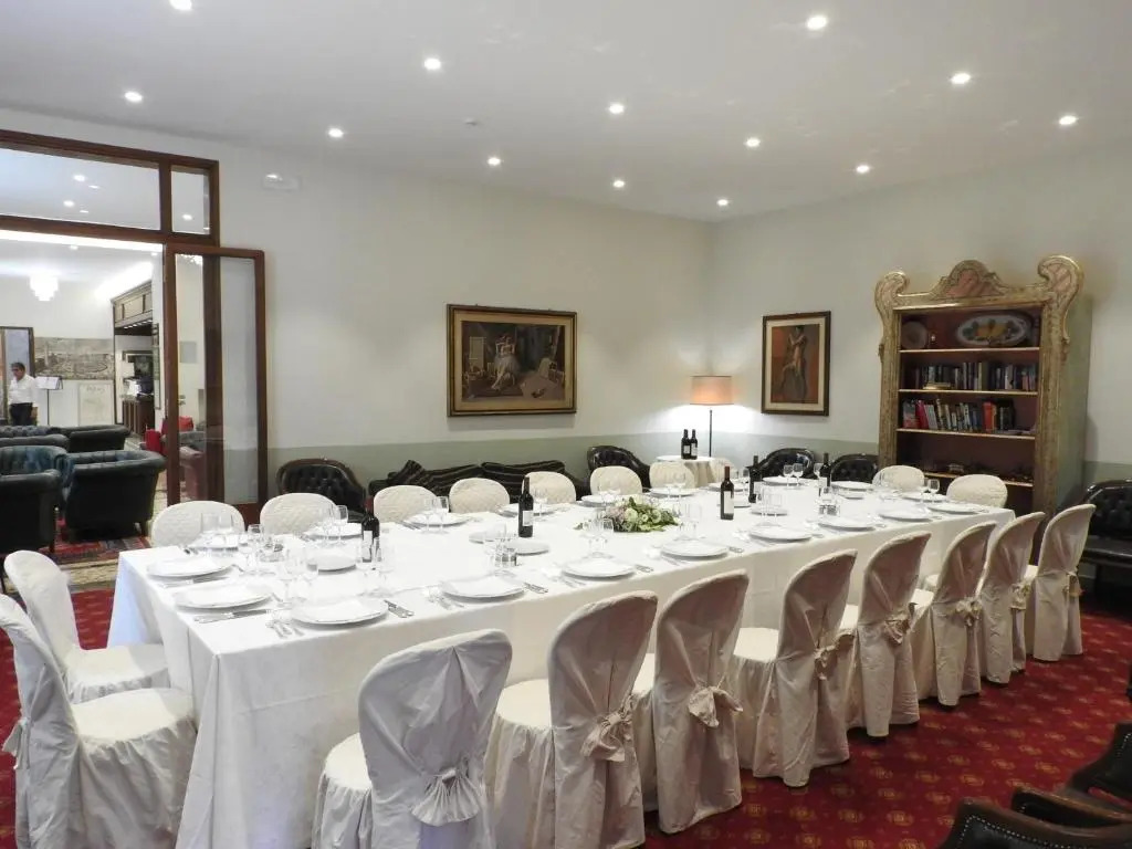 Hotel Moderno