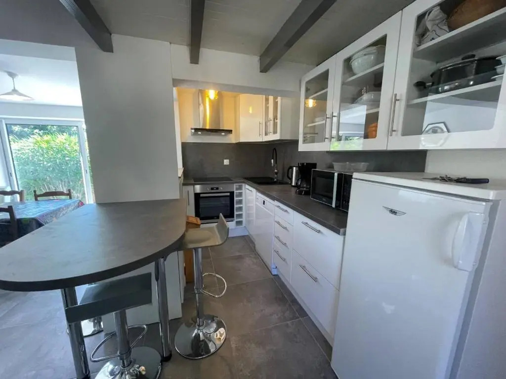 Maison rénovée climatisée, jardin, 4 couchages, à 1000m de la plage, parking privé, Saint-Cyprien - FR-1-225D-160