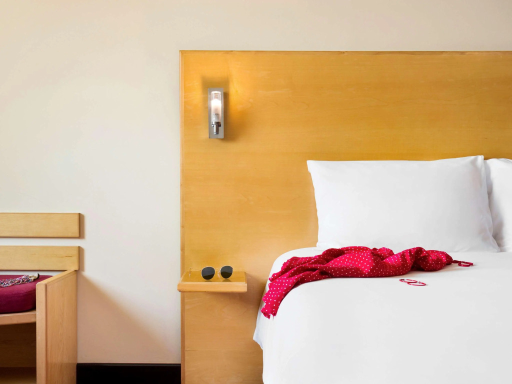 Отель ibis Muscat