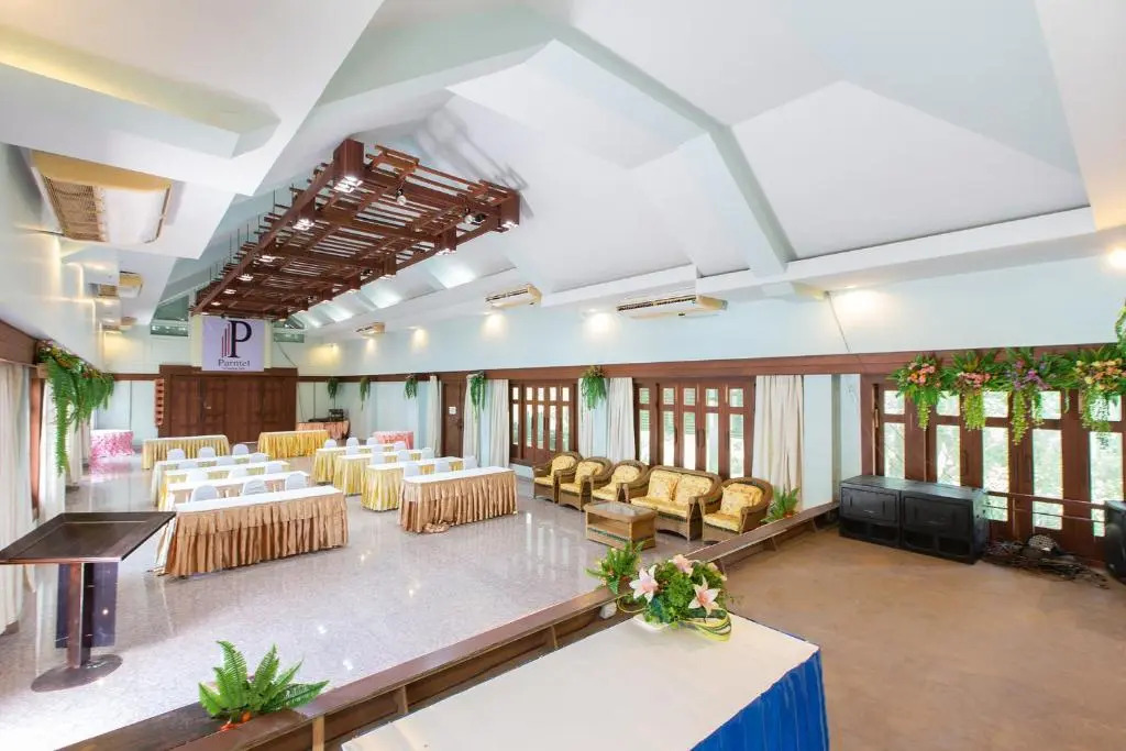 โรงแรมเขาใหญ่ฟ้าใส Khaoyai Fahsai Hotel