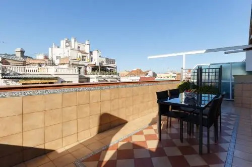 LetsGo Sagrada Familia Penthouse