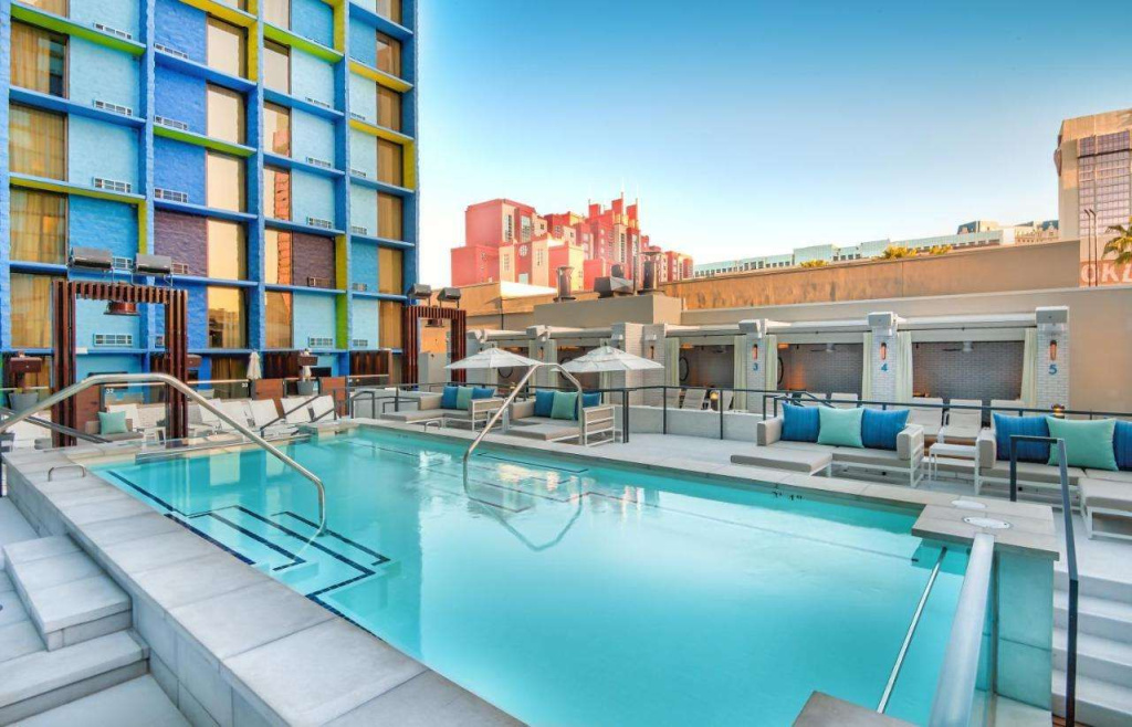 The LINQ Hotel & Casino – A Caesars Rewards Destination