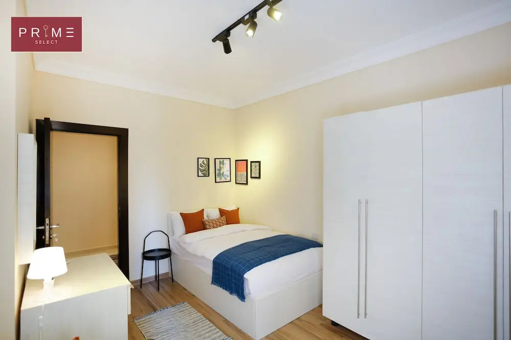 Prime Residence Point 90
