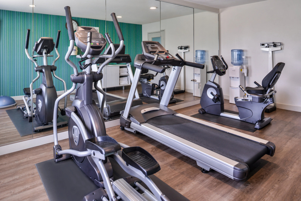 Holiday Inn Express Hotel & Suites Elgin by IHG