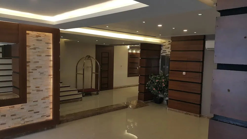 Bustan 1