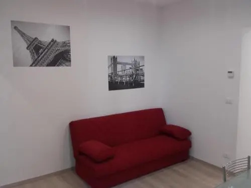 Alysia Apartment