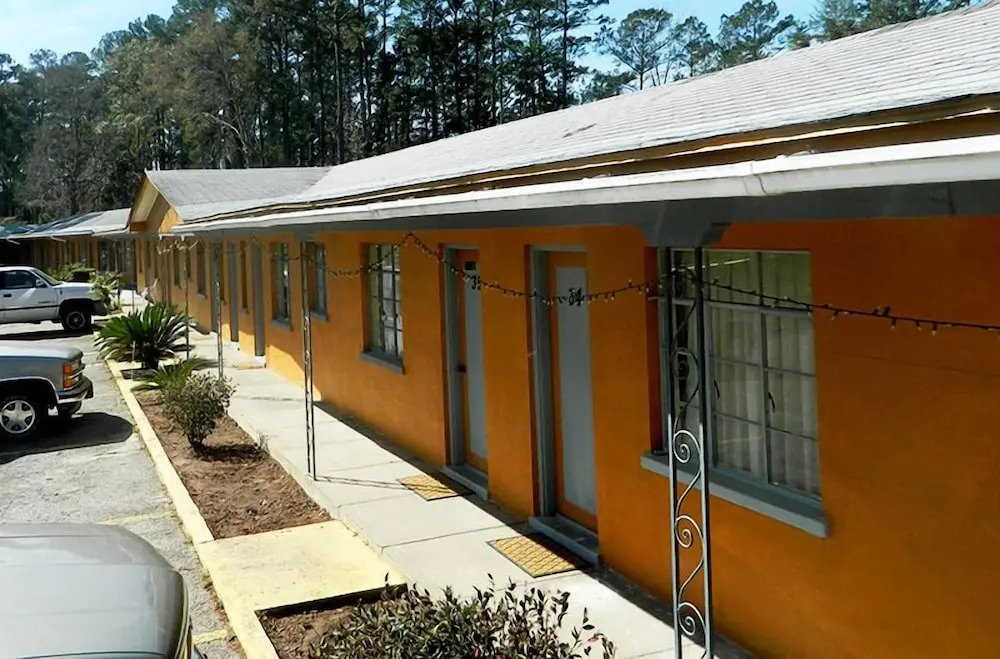Country Inn LLC
