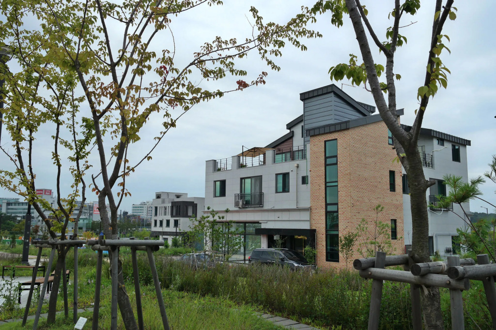 Mr. Kim Guesthouse