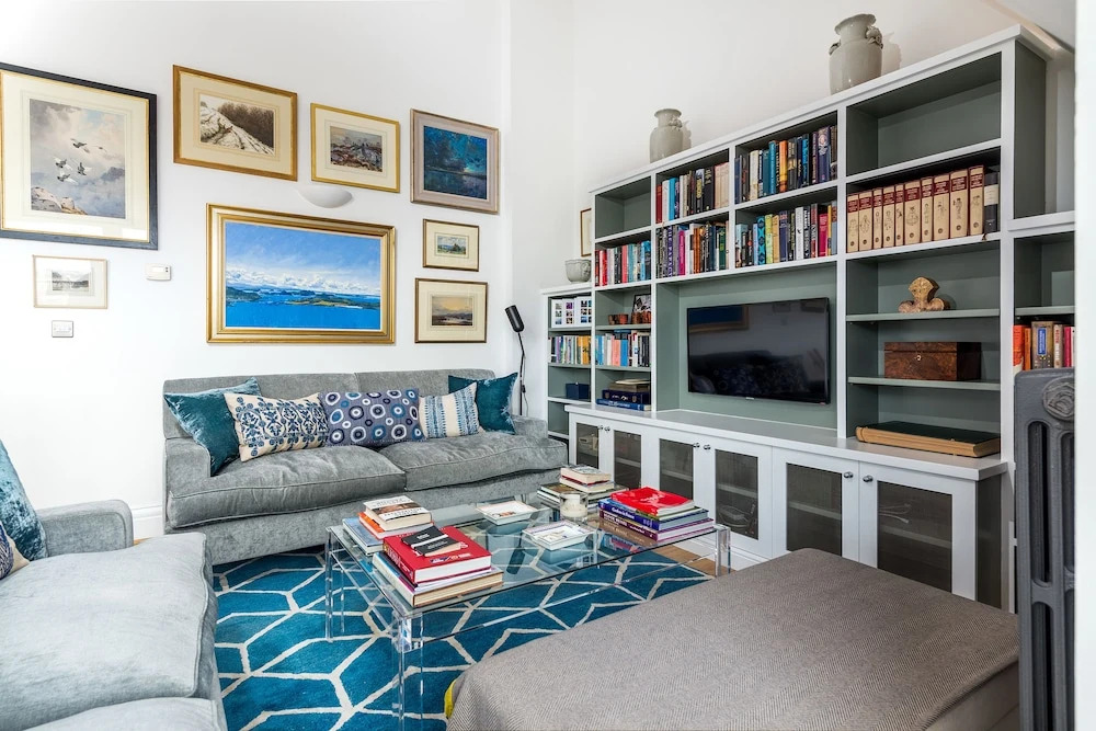 Luxury Battersea Park Home with Stunning Views
