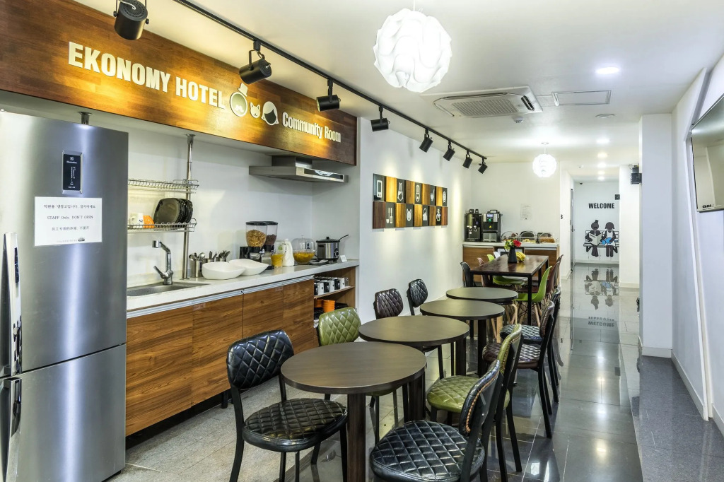 Ekonomy Haeundae Hostel