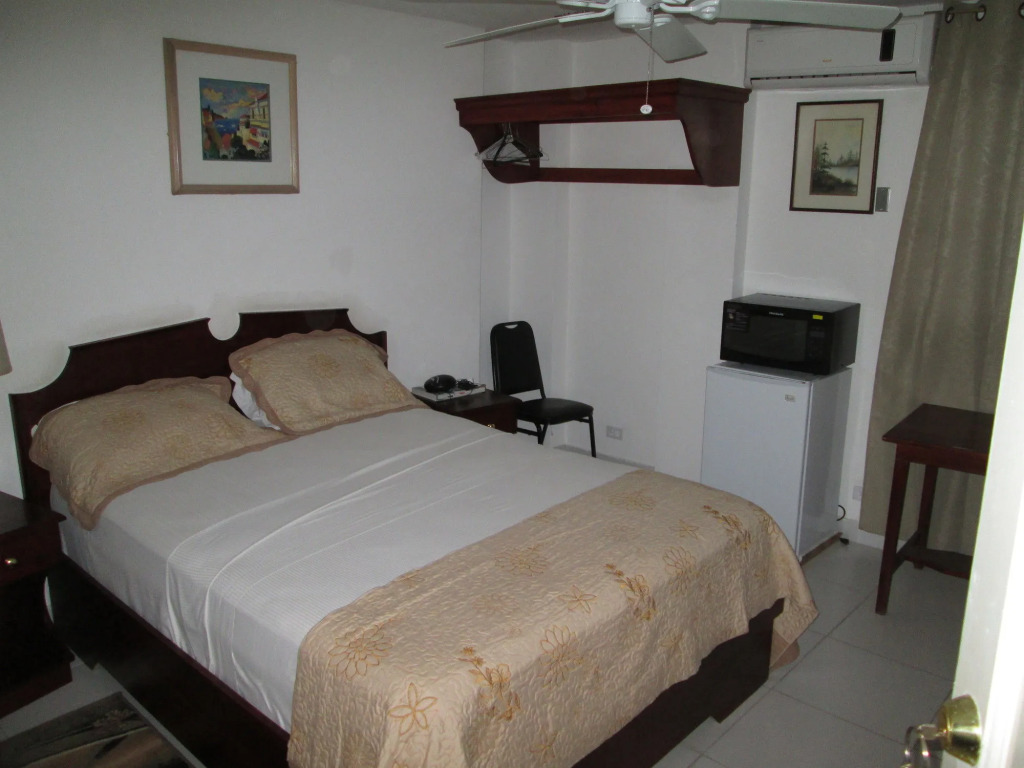 Seven Stars Hotel