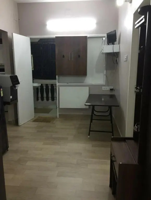 Avvairam Service Apartment - C9
