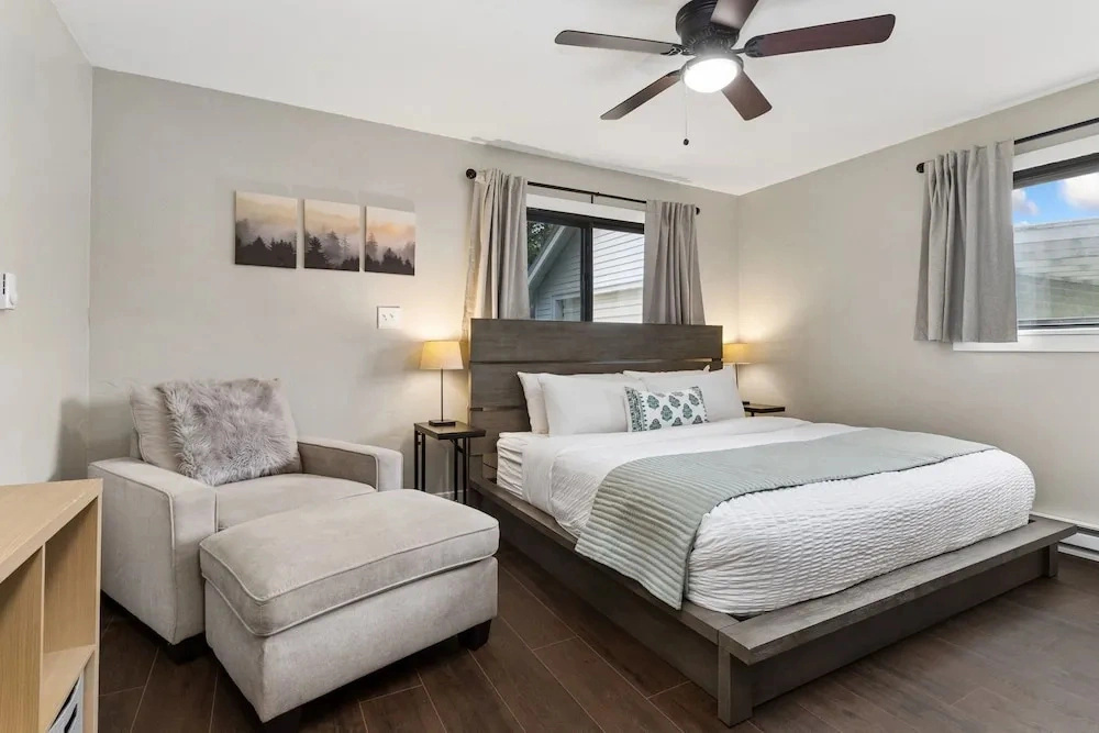Walnut Street Retreat Downtown, Dog Friendly