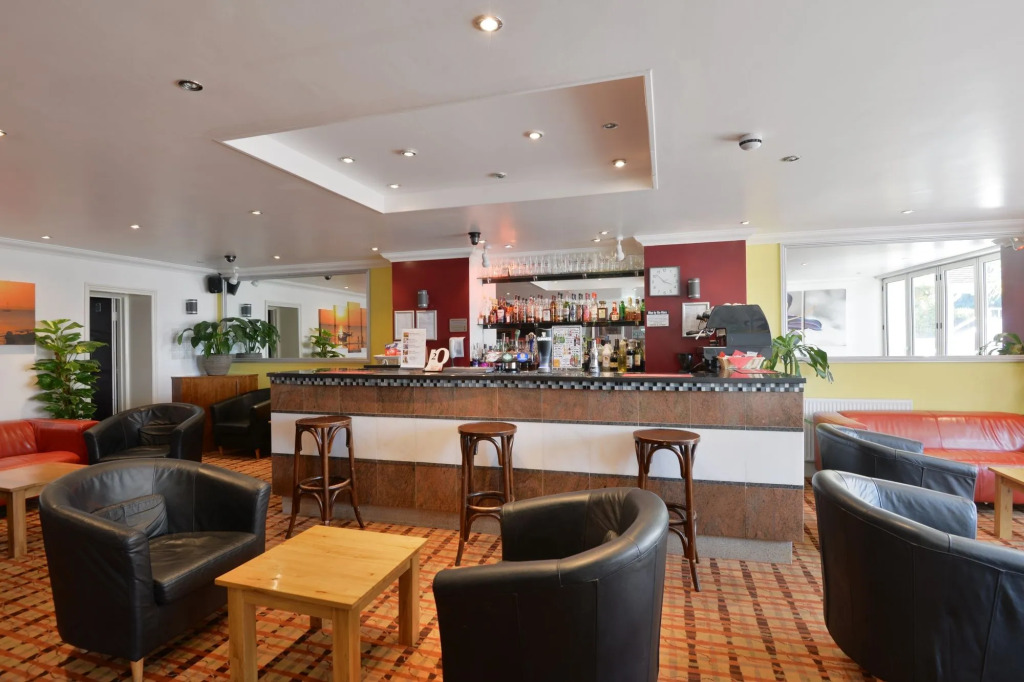 West Cliff Inn