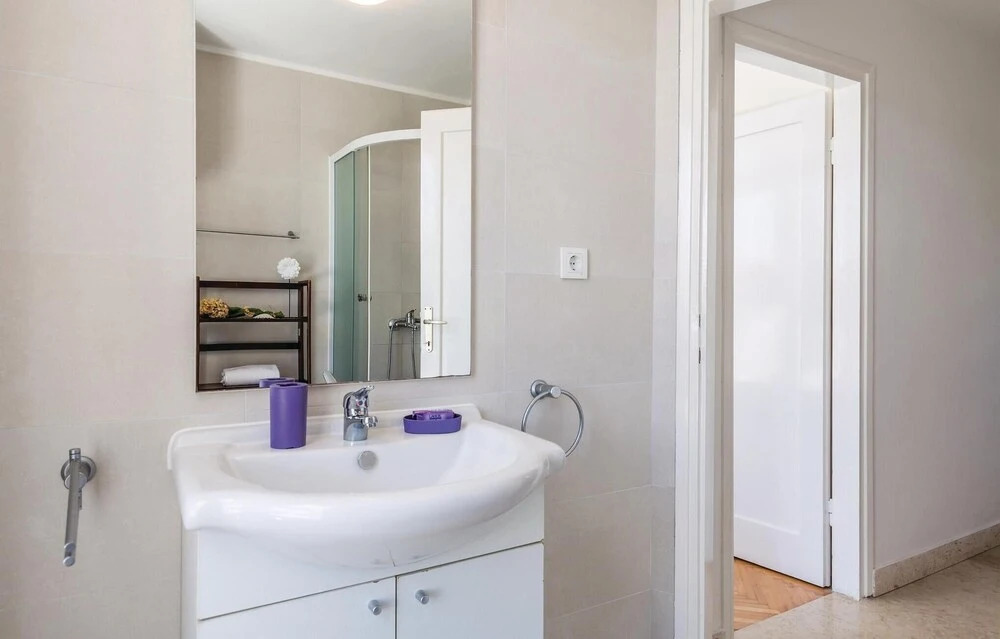 Stunning Home in Kampor With 2 Bedrooms and Wifi