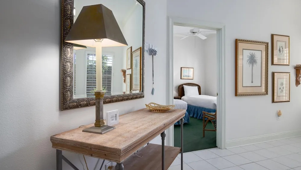 Seascape Lakefront Villas 405