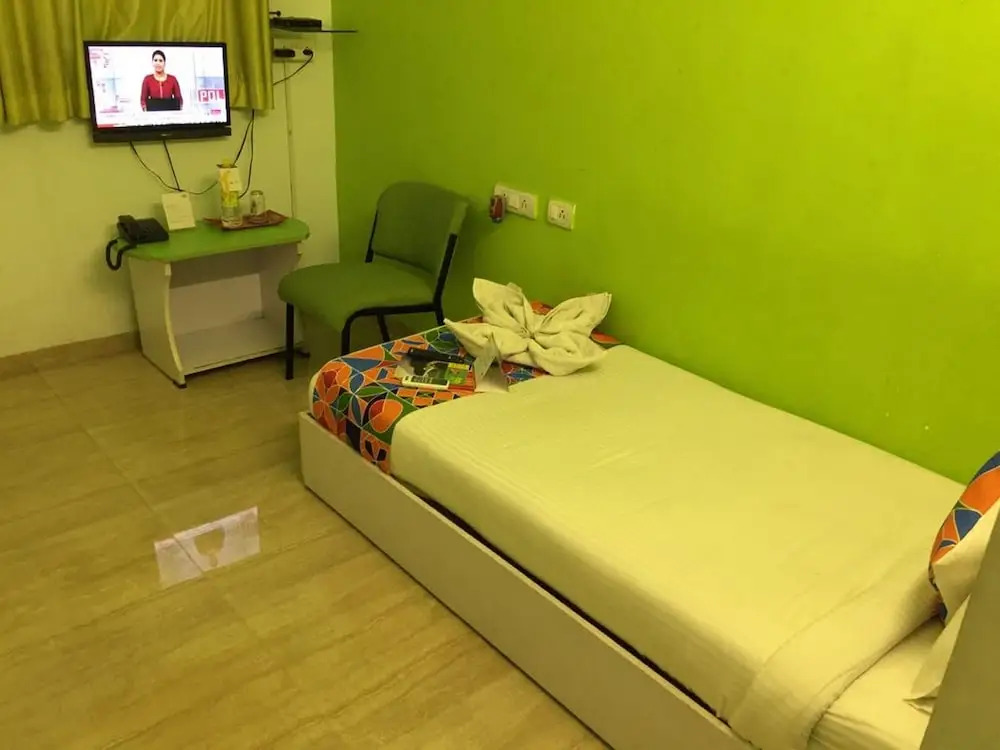 Green Tree Service Apartment