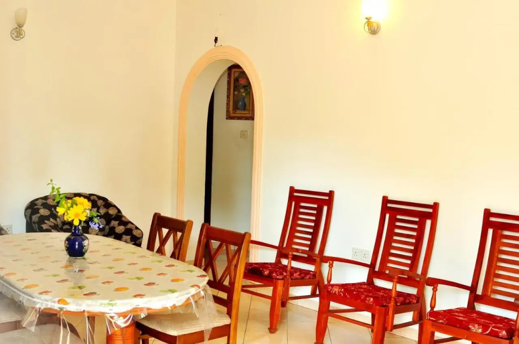 Nethmi Villa