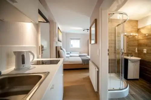 Stylowe i Eleganckie Studia Very Berry w Poznaniu by Noclegi Renters
