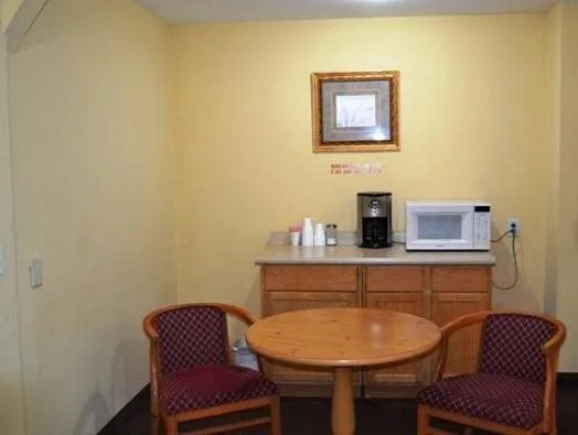 Red Carpet Inn Montrose
