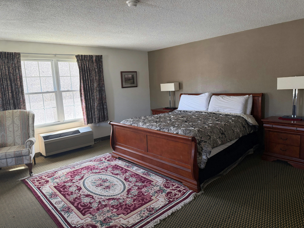 Royal Inn Rockville IN by Hotel O