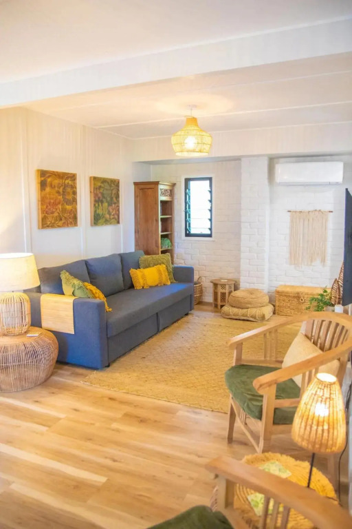 Yarabin - Luxury 6 Bedroom Home With Ocean Views