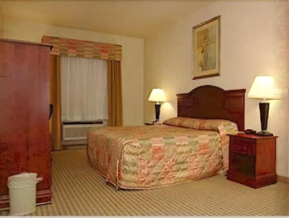 HiWay Inn Express