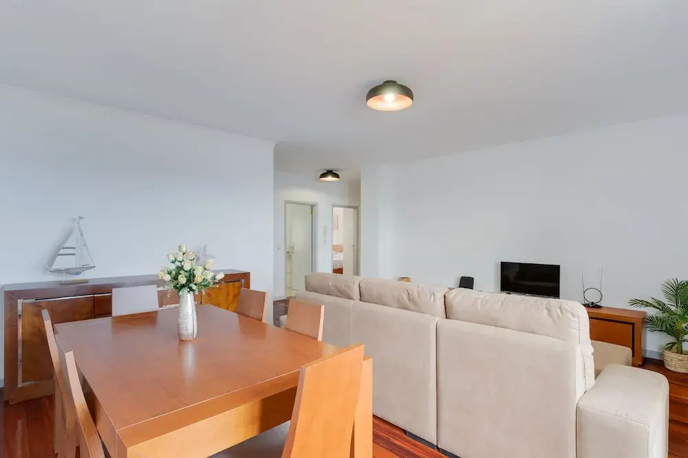 Santa Cruz Apartment