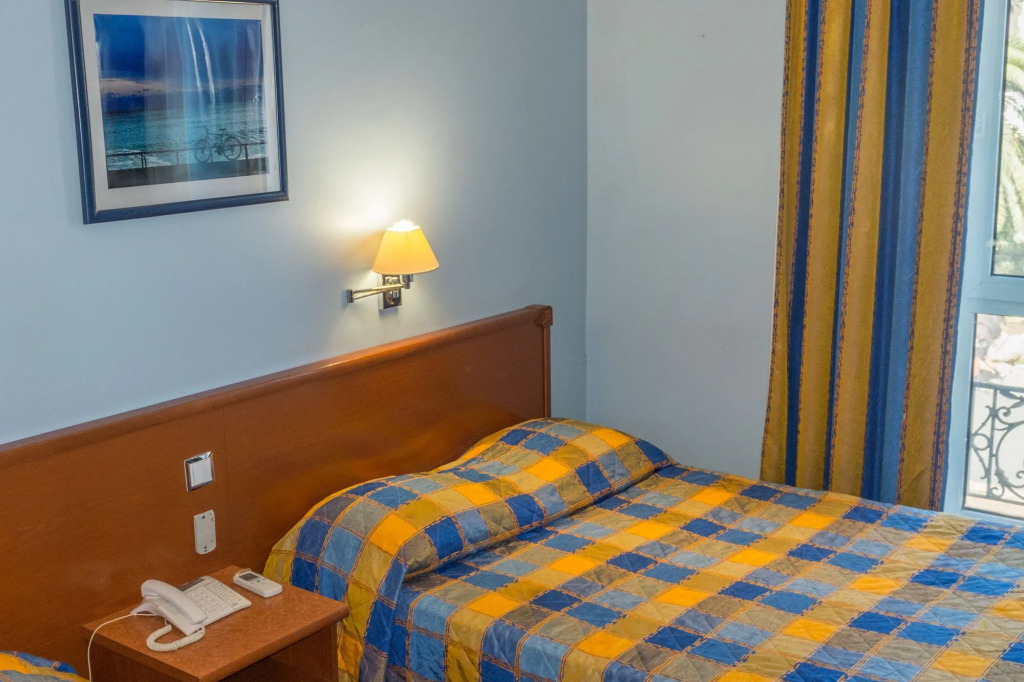 Antares hostel