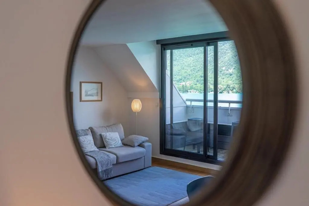 Duplex apartment with balcony on the lake classified 3 stars