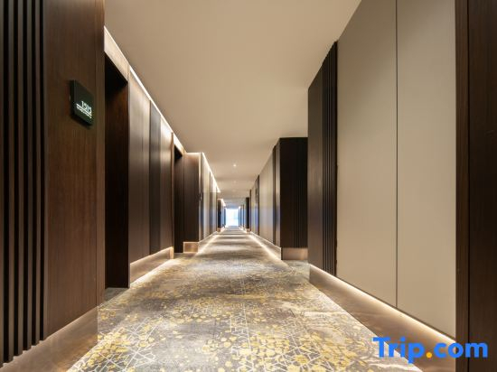 Manxin Hotel Wuyue Plaza Yantai Railway Station