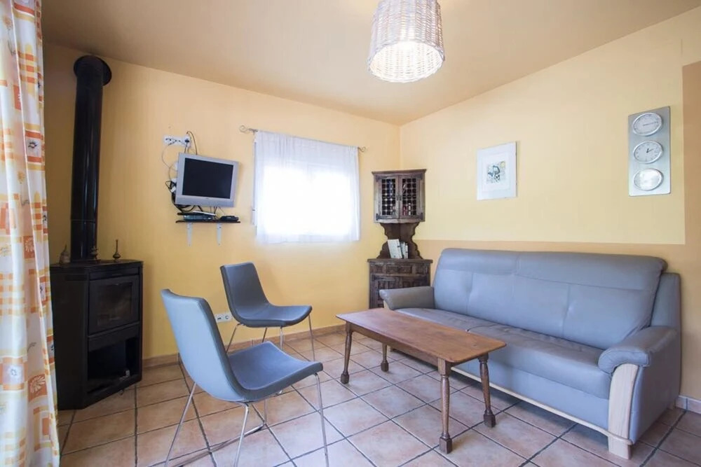 House With 2 Bedrooms in Finestrat, With Pool Access and Furnished Ter