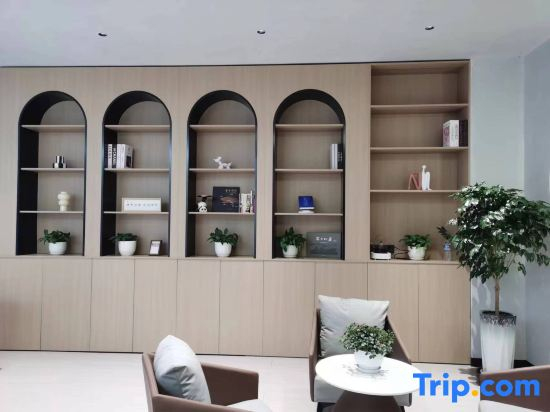 QiuYu  Smart  Hotel