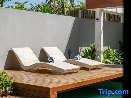 Stylish Tropical Villa 2 Br , Canggu , 400m To Finn Beach