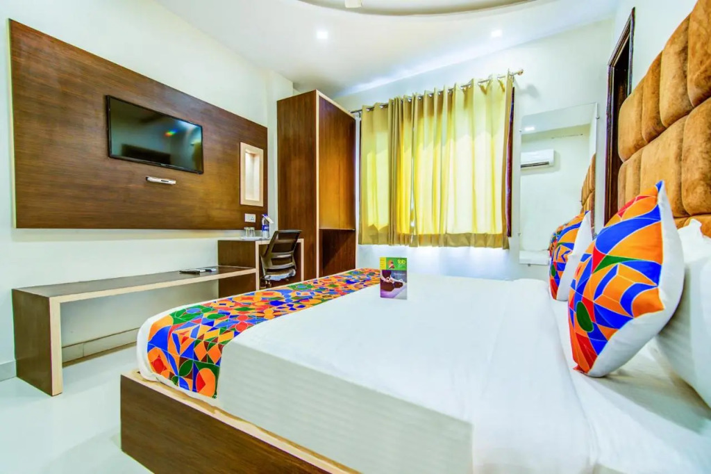 FabHotel Nayyar Inn II