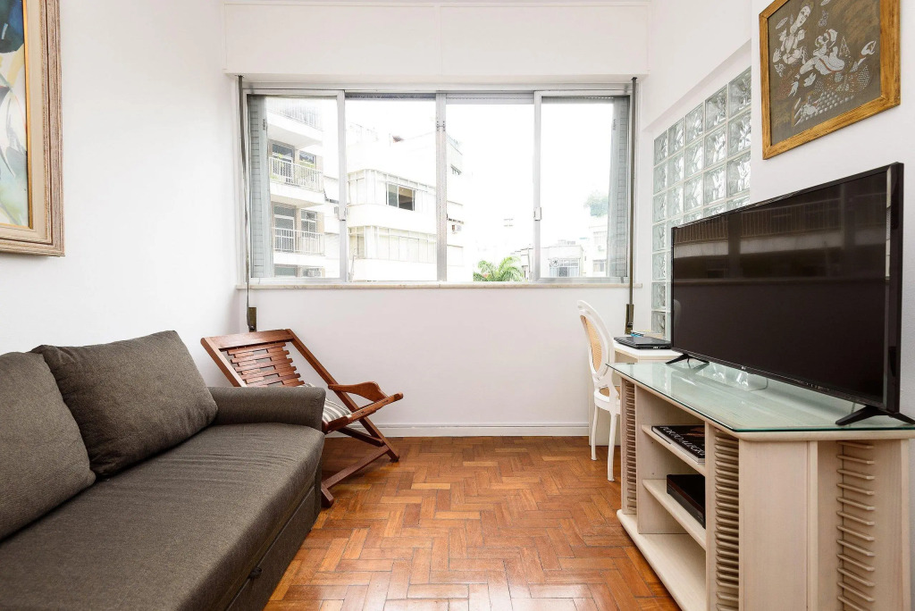 2 Quartos Em Copacabana Com Garagem | Bc 473/704