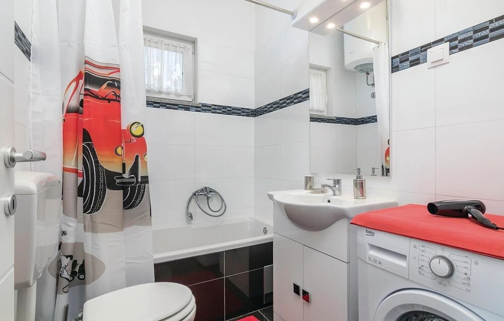 Two-Bedroom Holiday Home In Fazana