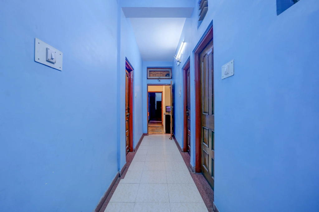 Super OYO 813893 Hotel Siddhi Vinayak