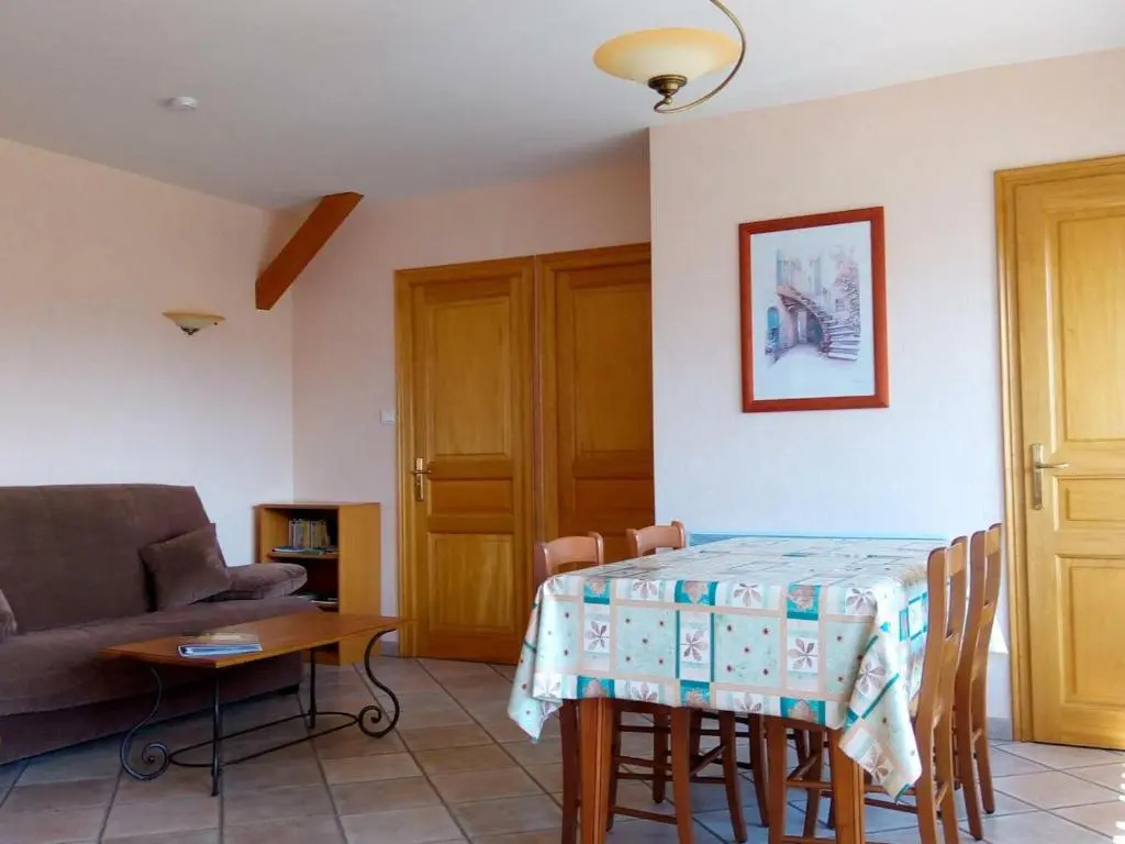 Gîte Les Myrtilles : Confort et Sérénité, Animaux Bienvenus, Jardin Commun - FR-1-496-45