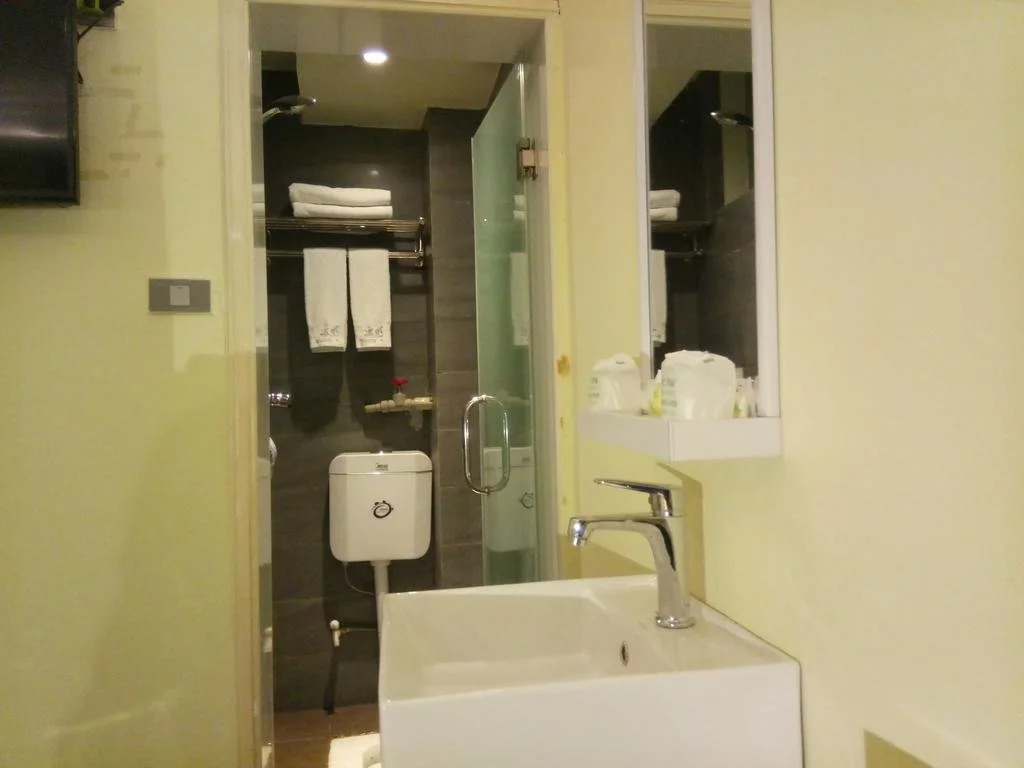 Guilin Jiuzaipangbian Boutique Inn