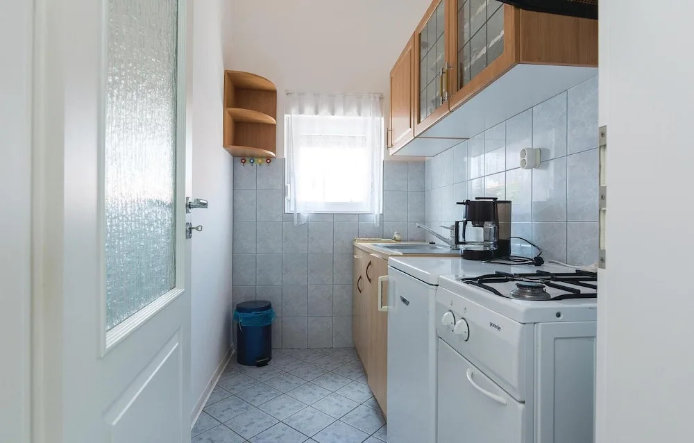 Beautiful Apartment in Vir With 1 Bedrooms and Wifi