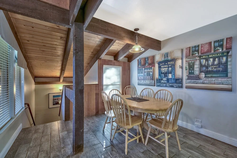 SLT Home Private Beach, Pool & Heavenly Ski Resort 2 Bedrooms 1.5 Bath