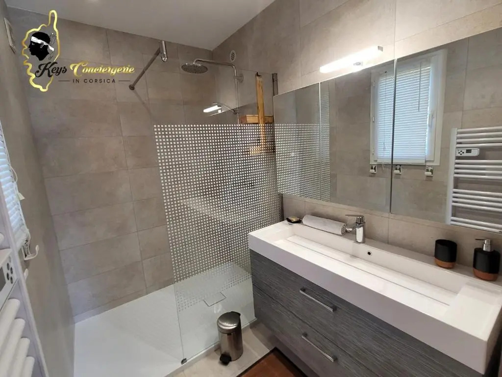 Villa 125m2 6/8 pers Trinité de Porto Vecchio Piscine